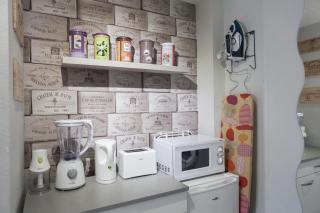 Bright 2-Bedroom Duplex Apartment near Gare Saint-Jean with Parking - 1