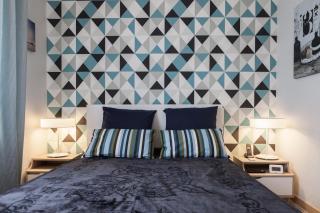 Bright 2-Bedroom Duplex Apartment near Gare Saint-Jean with Parking - 8