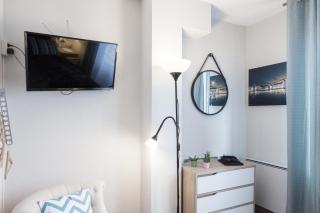 Bright 2-Bedroom Duplex Apartment near Gare Saint-Jean with Parking - 2
