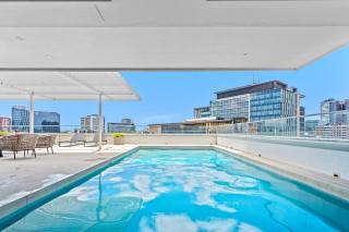 Belise - Executive 8th Floor Apt for 2 - 9