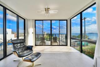 GinozaHillsOkinawaHirahira4 - 8