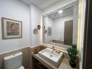 SwanLake Upper Chalet - 1