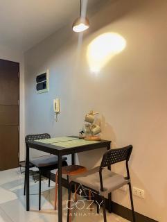 Studio Unit with Balcony in Manhattan Heights - 4