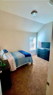 Cozy Iowa Colony retreat Near Houston - 6