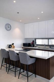 Tambuli Seaside Living Luxury 2BR Penthouse - 4