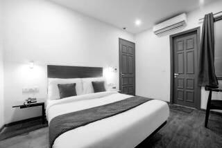 Townhouse Artemis Hospital Near Unitech Cyber Park - 7