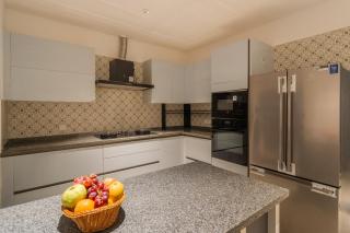 Kensho Villas Daisy with Private Pool Serene 5-BHK With Shared Pool & Lift, Near Popular Beaches - 3