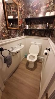 Relax on Robertson - 2