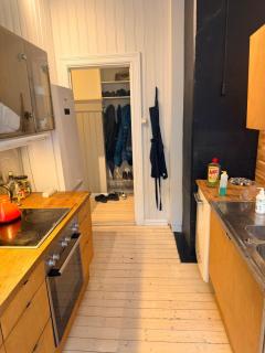 Bright and cozy apartment with balcony - 8