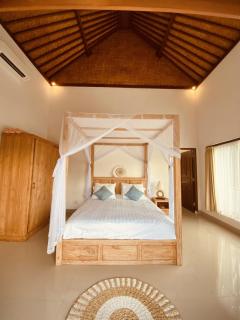 1 bedroom jungle flat with large balcony - 9