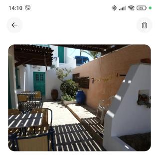 Four Seasons Rooms & Apartments - 8