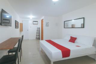 RedDoorz at FCCG GoldMoon Boutique Hotel - 0