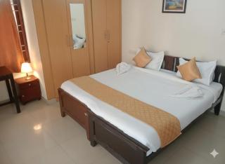 Starlight Hotels DLF Trade Center Miot chennai - 1