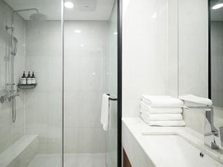 UH FLAT The SEOCHO - 2