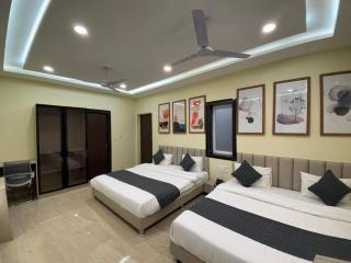 Hotel Saffron Hive - 8