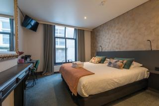 The Saints Sutor Hotel - 4