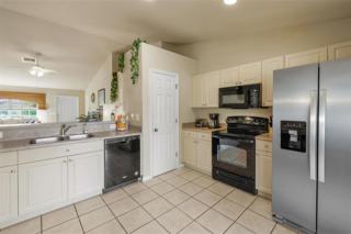 Pine Island Villa - 4