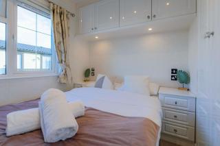 Stewarts Resort Lodge 4 - 1