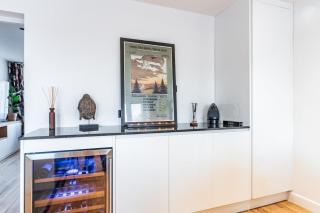 Luxurious 80 m2 apartment, parking, 2 large bedrooms - 4