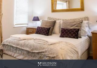 Shrewsbury Apartment in Prime Location - 1