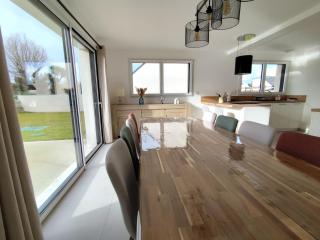 Spacieuse et élégante familiale à 400m de la mer - 1