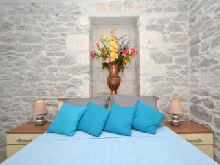 Apartment Petrovic - Trogir - 2