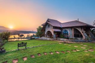 SaffronStays Lattitude By The Lake - 0