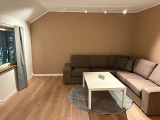 Fin leilighet med 3 soverom og parkering - 0