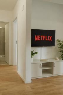 DOWNTOWN Tineretului Central Oasis --NEW Building-- 1min Metro Station ---Self Check-in--- - 3