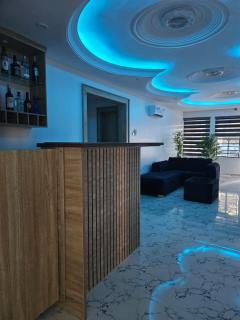 Insight Luxury Apartment And Hotel - 1