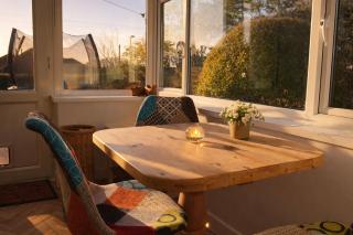 Big Group Bungalow, Sleeps 9, Perfect for Families - 6