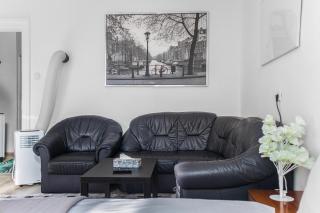 Comfortable 1BR Apartment Near Danube with Garden Long Stay - 4