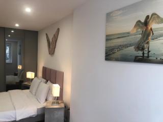 Gold Angel - Posen - 4