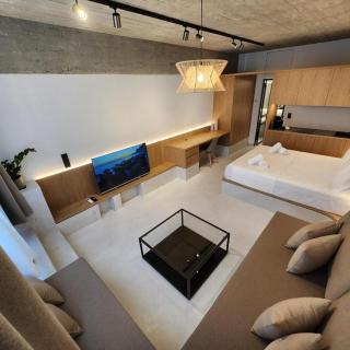 The Industrial Chic - 0