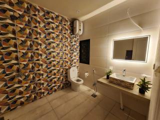 Royal Nest - Modern Luxury Studio - 9