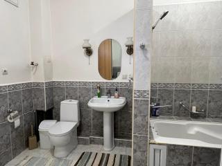 Уютный дом для отдыха и краткосрочной аренды Cozy house for a short-term rent - 8