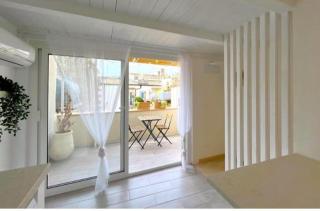 Nina Home - 1