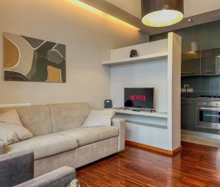 Urban Luxury Torino - Ingresso Privato e Garage - 8