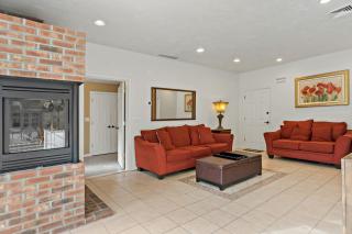 Entire Home in Narragansett - 3