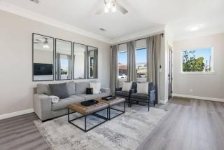 O30B Southwest Houston 2BR King Beds Pet Friendly Townhome - 4