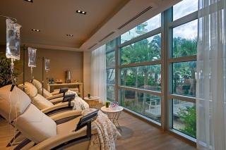 Luxury 2BR 2.5BA Oceanview Condo at Amrit Resort) - 3