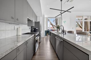 Capital City Loft - Modern 3BD Downtown Sacramento - 1