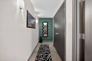 Leopard Lounge | Funky 2BR Downtown Valet Pool Gym - 4