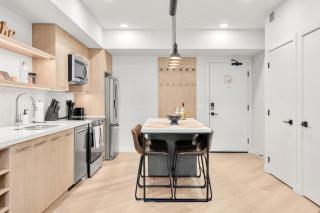 Charming Mountain Escape 1BR with Patio Near Banff - 7