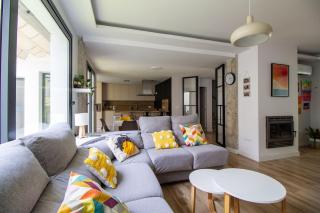 GuestReady - Valdelagrana Spacious: 300m to Beach - 9