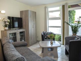 Apartment Ferienappartement 14 mit Terrasse by Interhome - 3