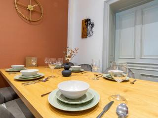 Apartment Familienfreundliche Stadt-Oase - 2 Schlafzimmer- 76qm- gratis Kaffee- und Teean by Interhome - 5
