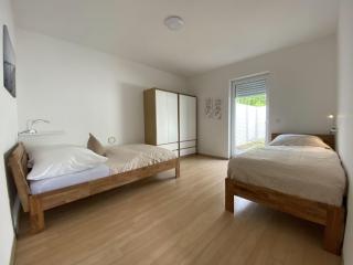 Apartment Gemütliche Ferienwohnung- ruhig und doch zentral by Interhome - 3