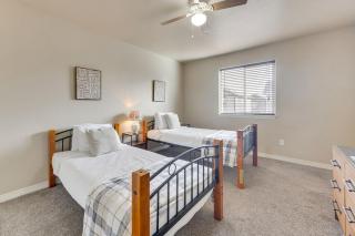 Private Yard • BBQ • Patio • Sleeps 8 • 4BR - 4