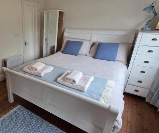 Cosy room, en-suite with kitchenette - 7